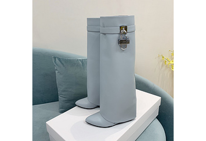 Givenchy Boots 660007