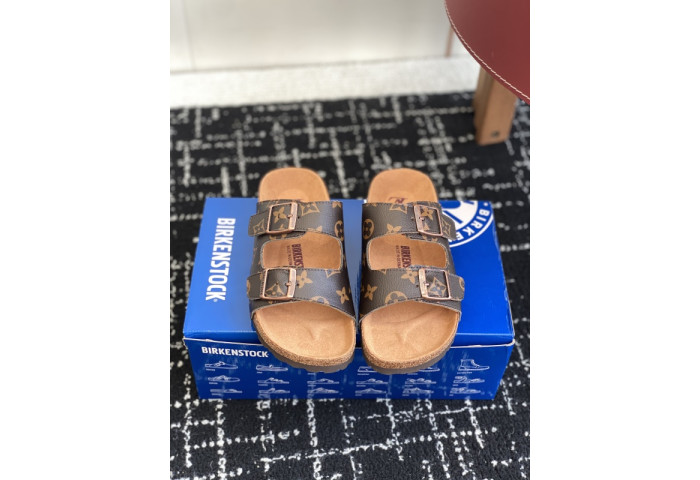 B1RKENSTOCK Sandals BK09
