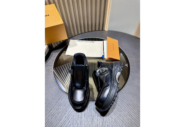 LV snekaers L0000361