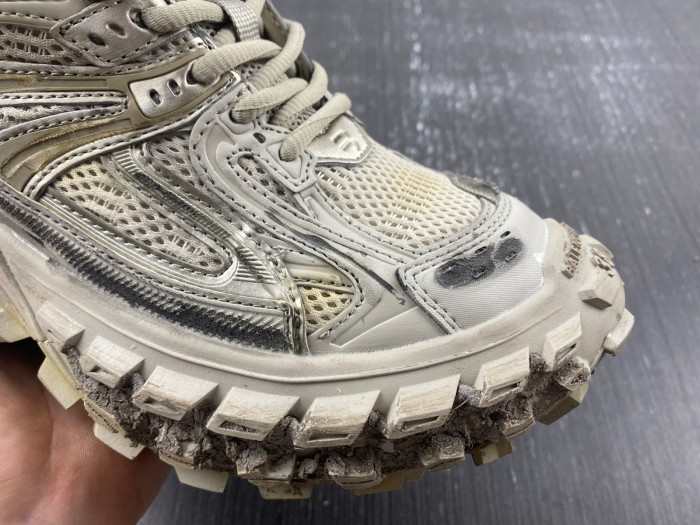 Balenciaga defender 8000078