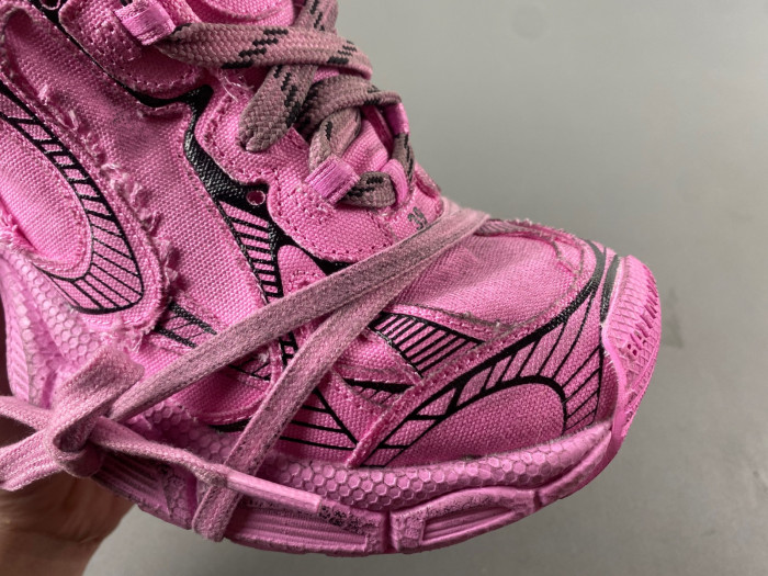 Balenciaga 3XL sneaker pop16