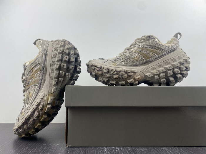 Balenciaga defender 8000078