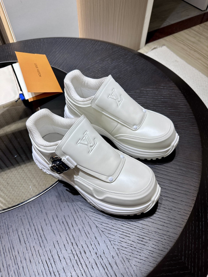 LV snekaers L0000362