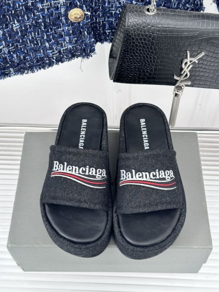 Balenciag* Sandal BS81