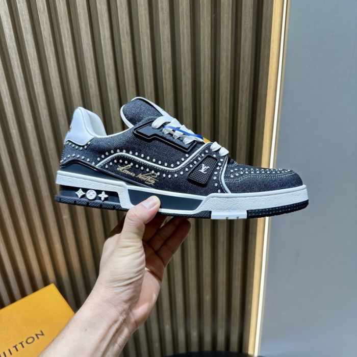 LV snekaers L0000671
