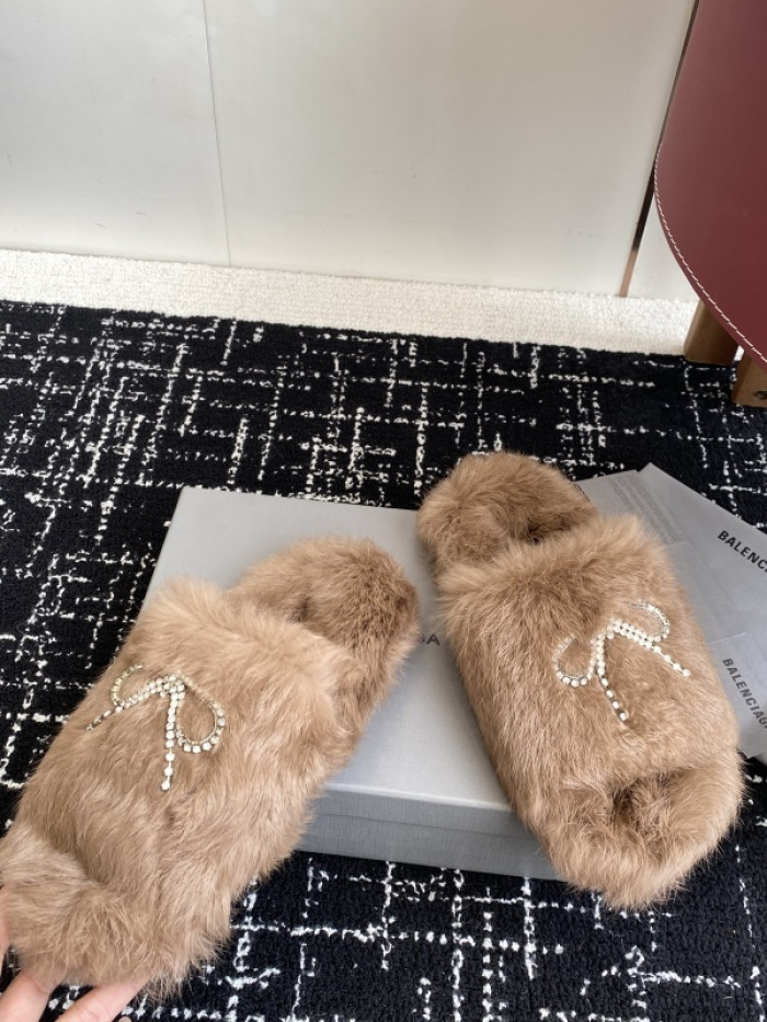 Balenciag* Sandal BS108