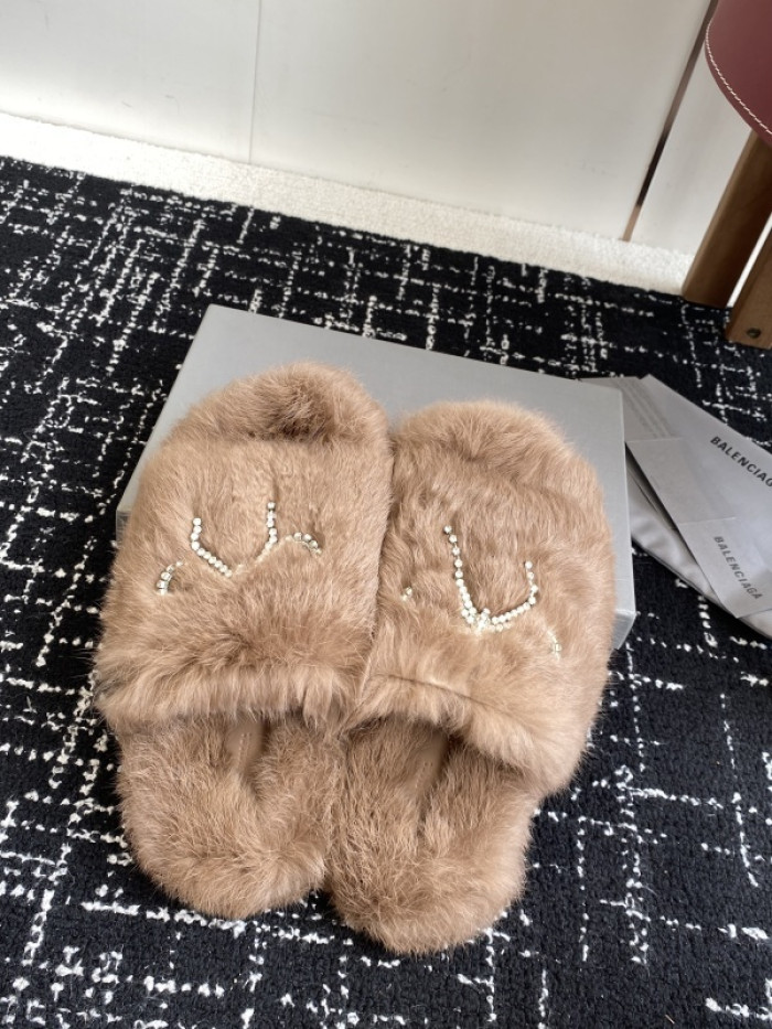 Balenciag* Sandal BS108