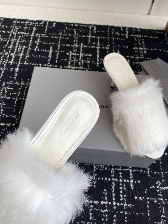 Balenciag* Sandal BS99