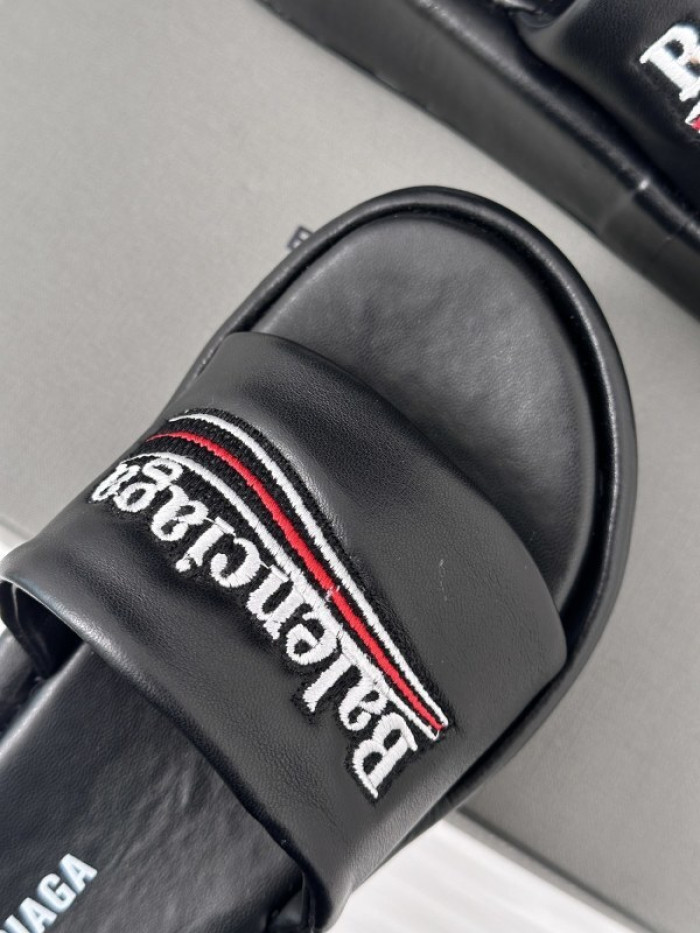 Balenciag* Sandal BS83