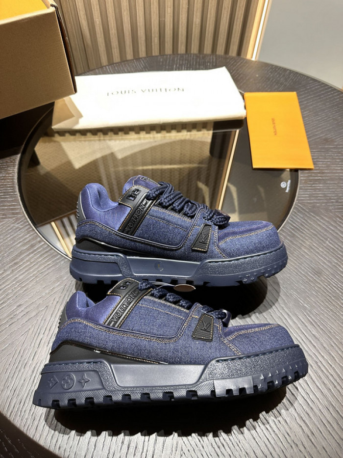 LV snekaers L0000402