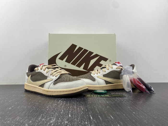 TRAVIS SCOTT X AIR JORDAN 1 LOW “Reverse Mocha” KIDS DO5442-162