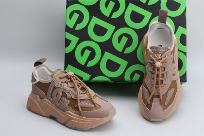 DG Sneaker08