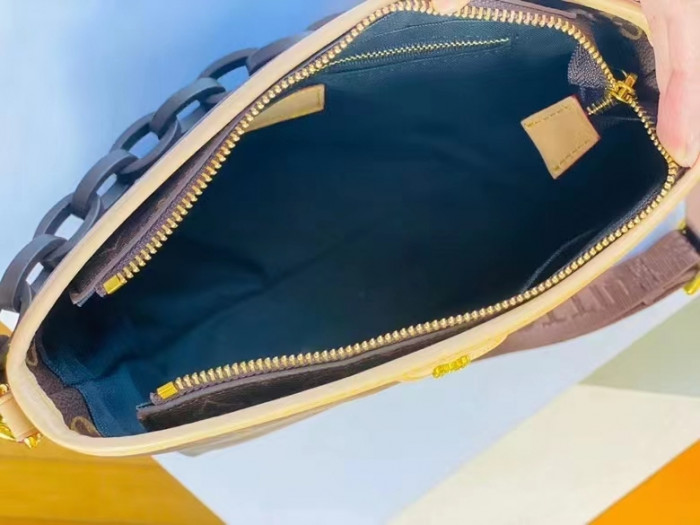 L*V BAG 02
