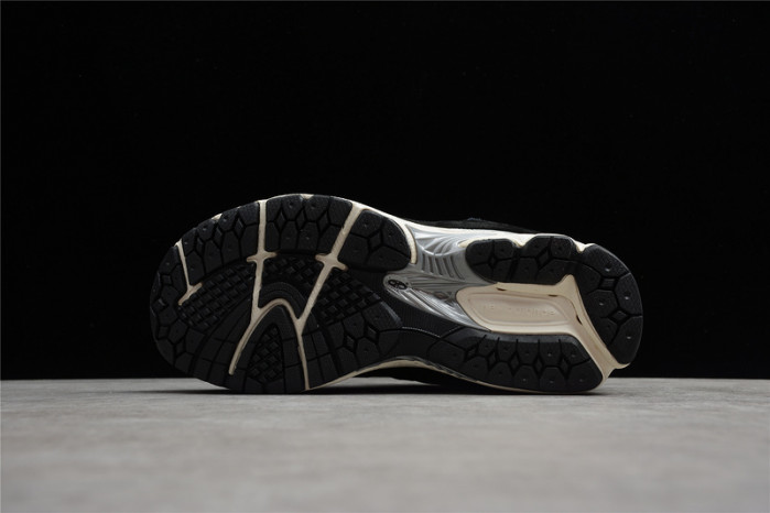 Bape x New Balance 2002 M2002RBF DFY8