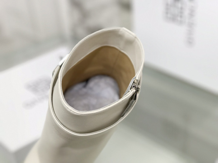 Givenchy Boots 660015