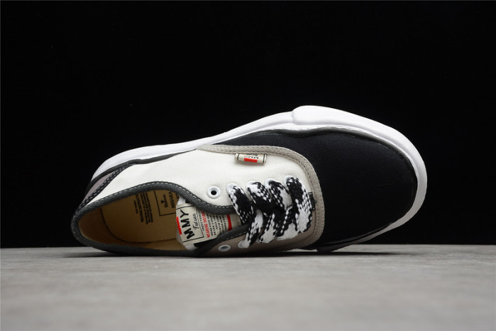 Ma*s*n mihara yasuhiro sneaker mmys52