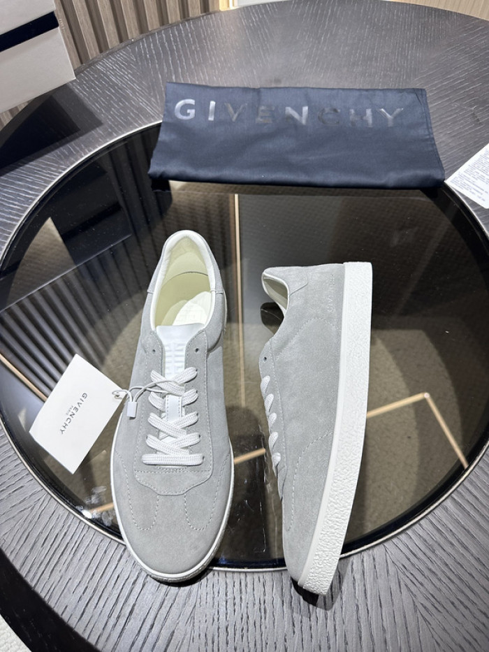 Givenchy Sneakers 660045