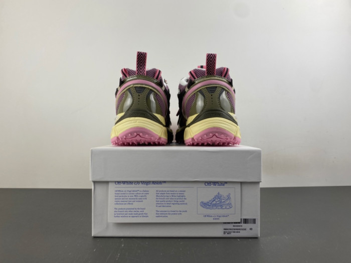 Off-White Be right back OWIA289F68