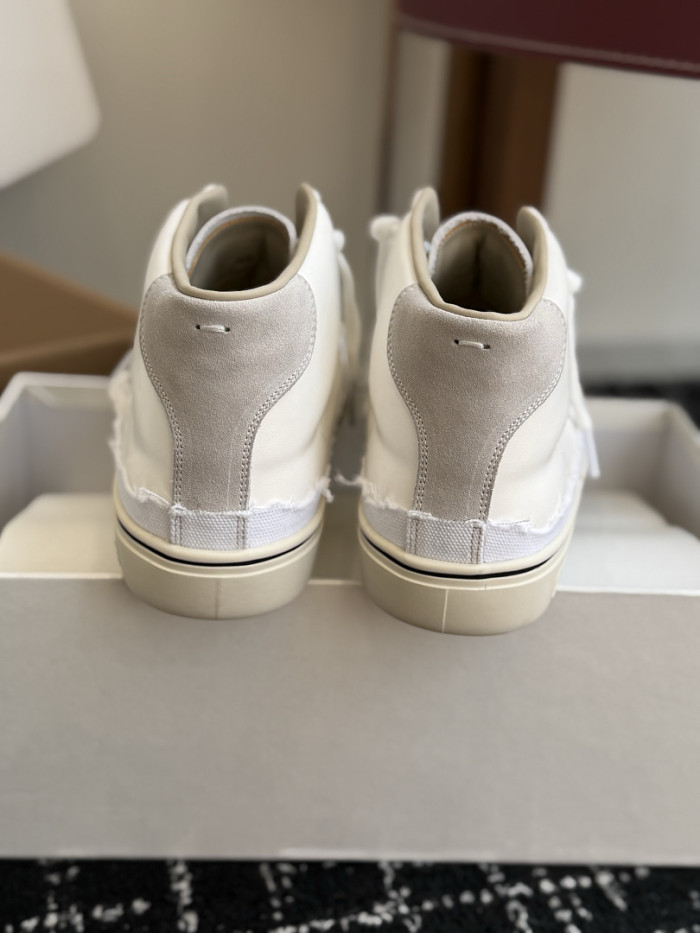 Ma1s0n Marg*e1a CALFSKIN S57WS0417