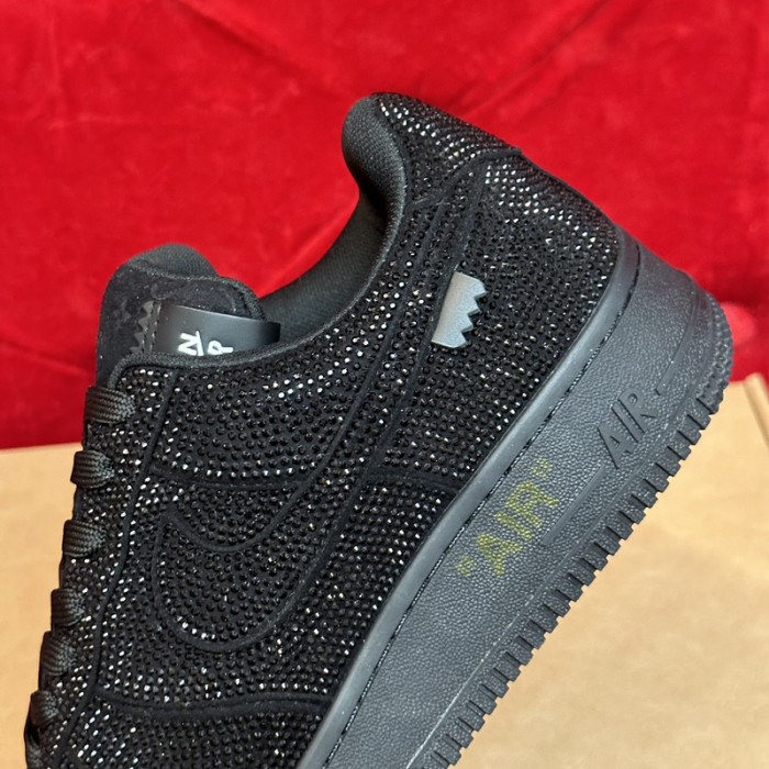 LouisVuitton x Nike Air Force LV LA091411