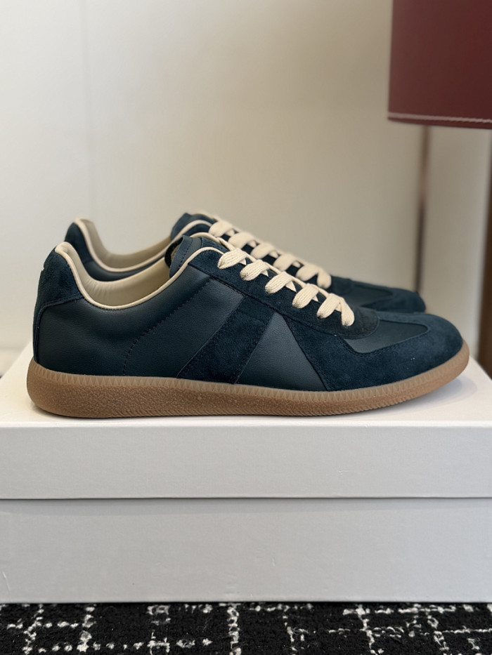 Ma1s0n Marg*e1a CALFSKIN S57WS0361