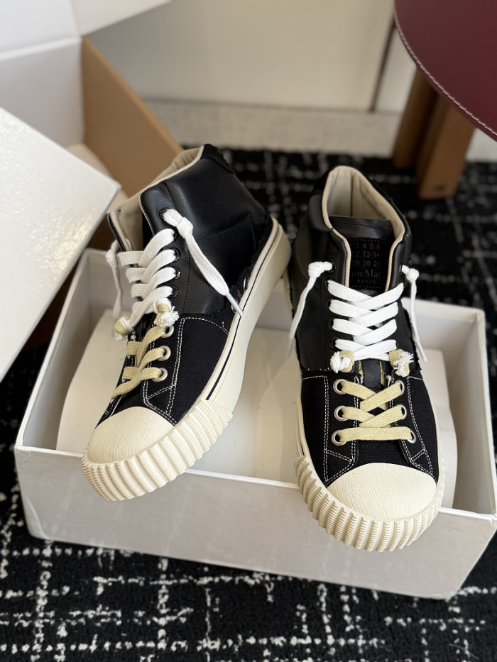Ma1s0n Marg*e1a CALFSKIN S57WS0416