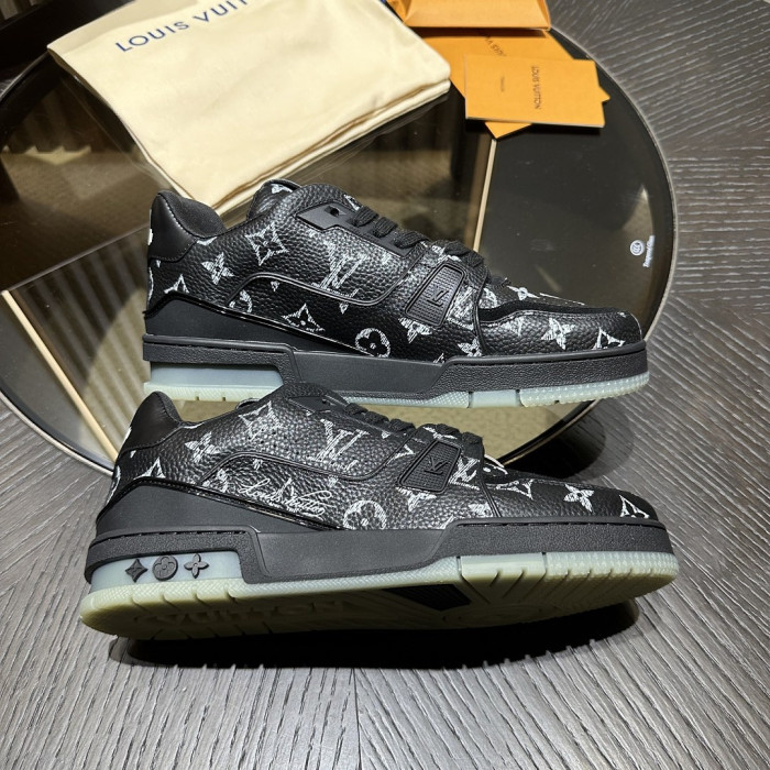 LV snekaers L0000883