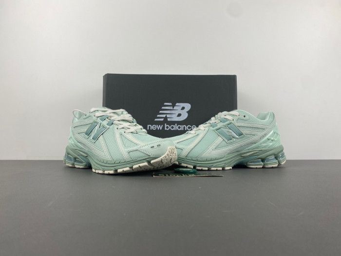 New Balance 1906R Jade Green M1906RZC