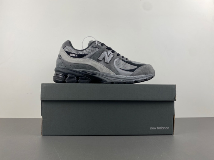 New Balance 2002R Castlerock Shadow Grey Black M2002RCL