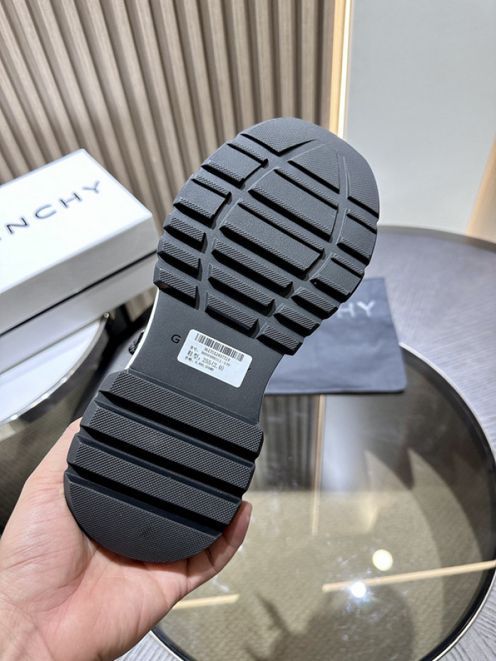 Givenchy Sneakers 660040