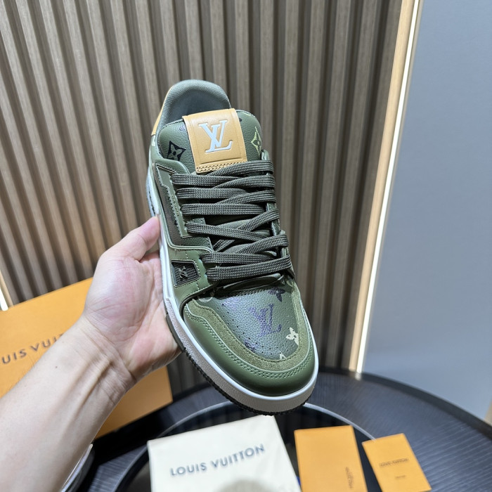 LV snekaers L0000831