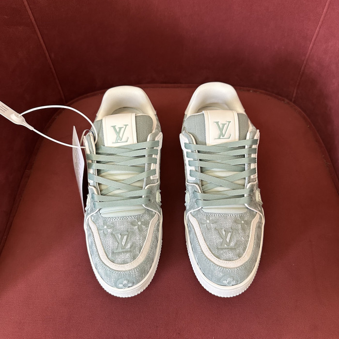 LV snekaers L0000816