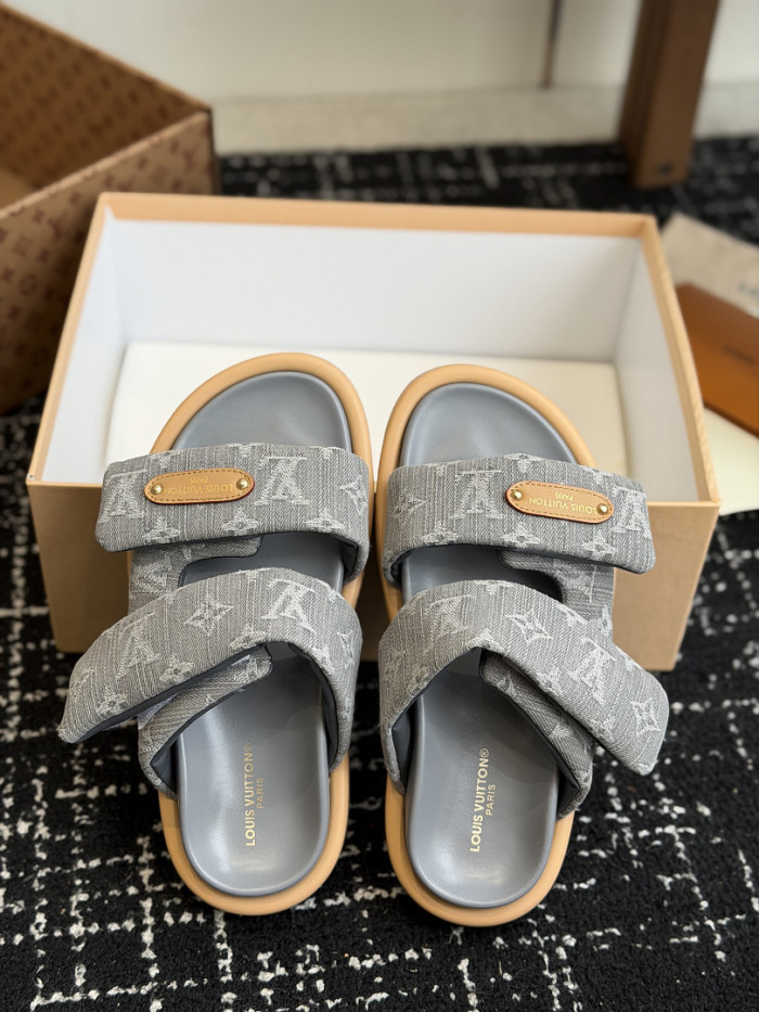 L&V sandal 255