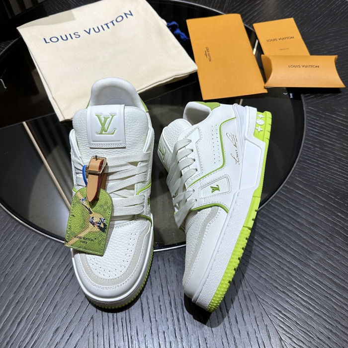 LV sneakers L0000861