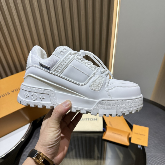 LV snekaers L0000468