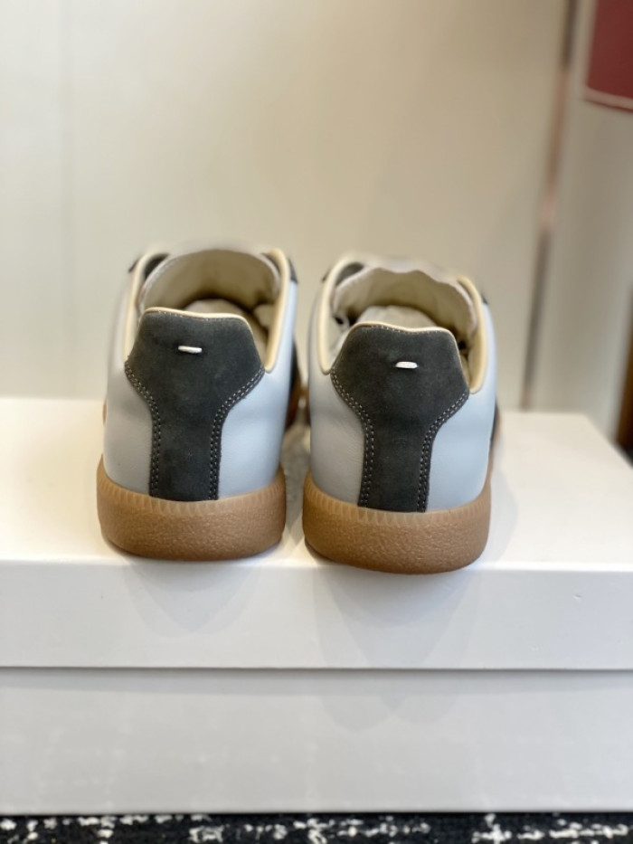 Ma1s0n Marg*e1a CALFSKIN S57WS0339