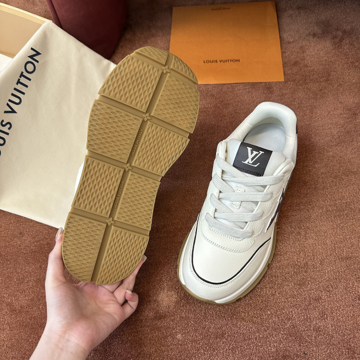 LV snekaers L0000804