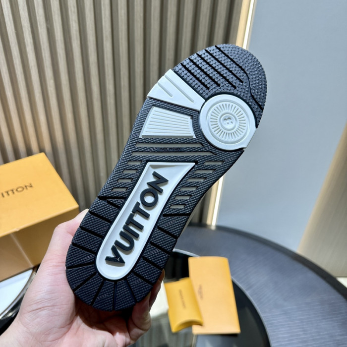 LV snekaers L0000479