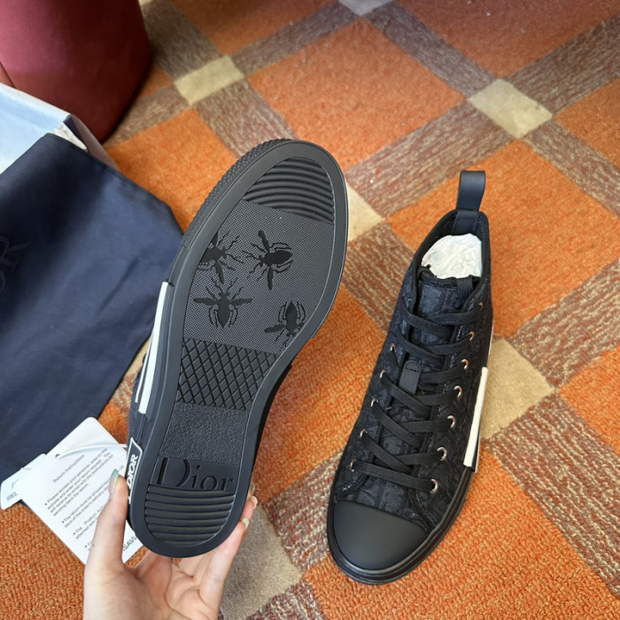 B23 OBLIQUE LOW Top SNEAKERS T00480H102