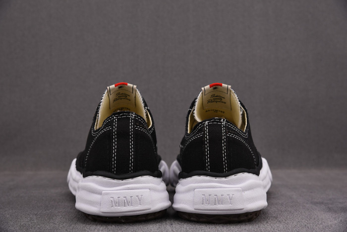 Ma*s*n mihara yasuhiro sneaker mmys54