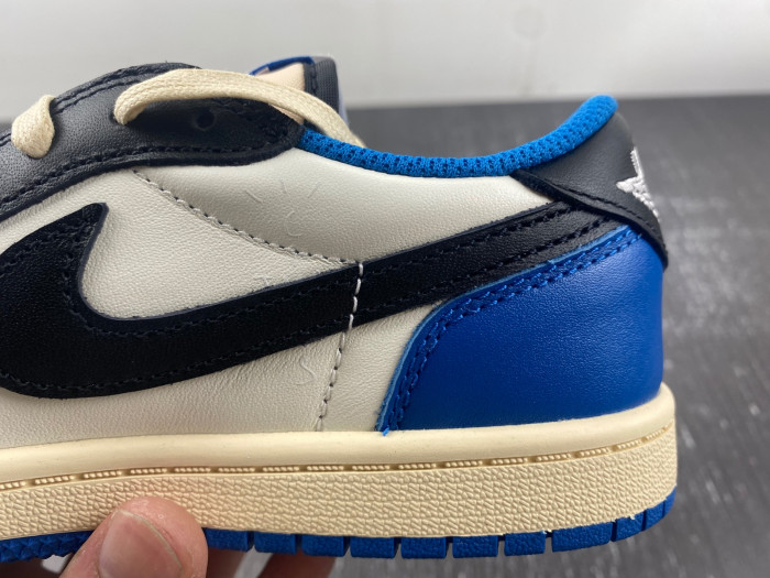 TRAVIS SCOTT X AIR JORDAN 1 LOW Fragment KIDS DM7866 140