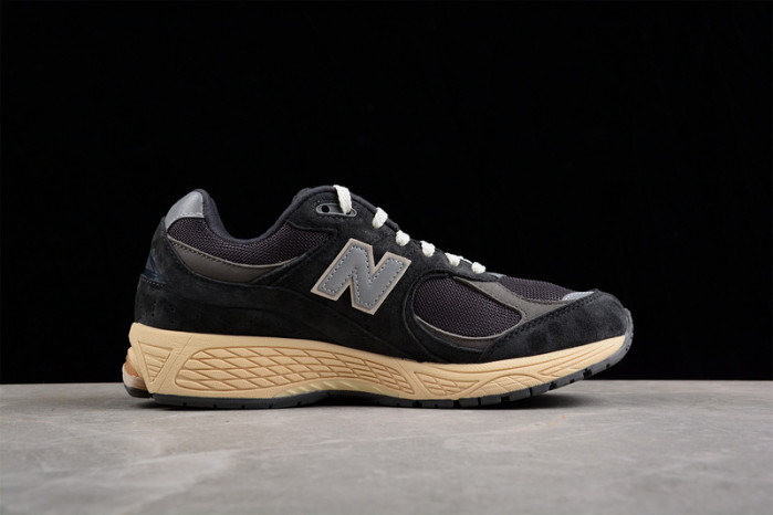 New Balance 2002 M2002RHO