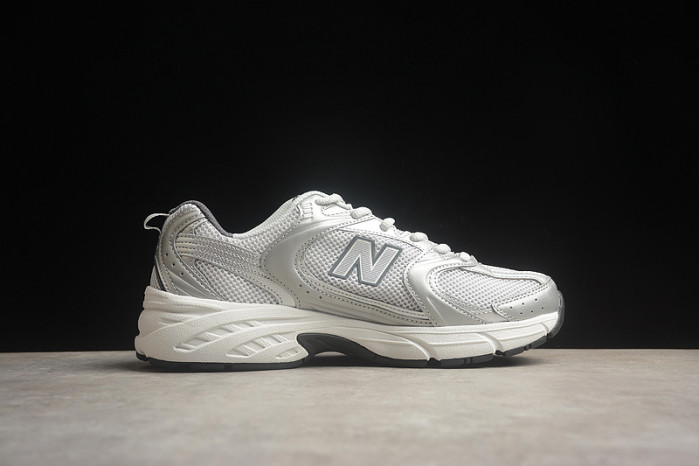 New Balance 530 MR53OLG