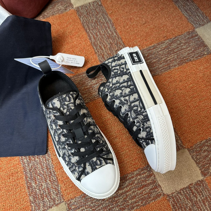 B23 OBLIQUE LOW Top SNEAKERS T00480H105