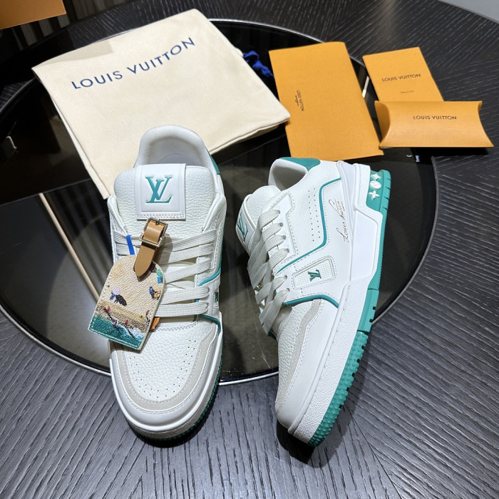 LV sneakers L0000860