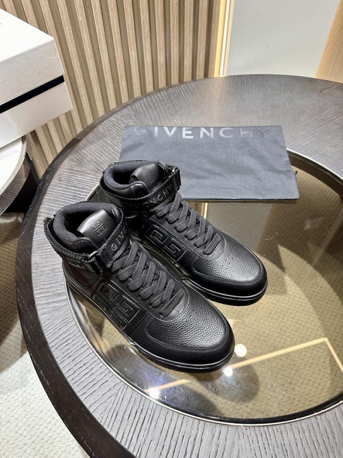 Givenchy Sneakers 660024