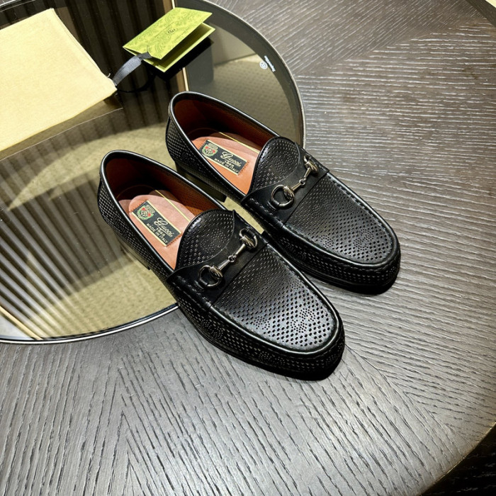 G*u*i* loafers gc181