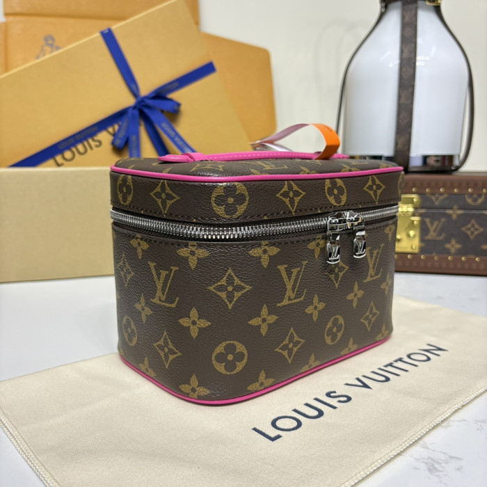 L*V BAG 16 M12650