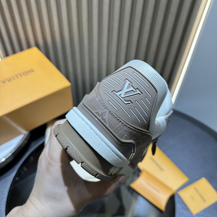LV snekaers L0000682