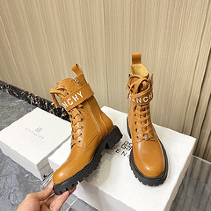 Givenchy Boots 660003